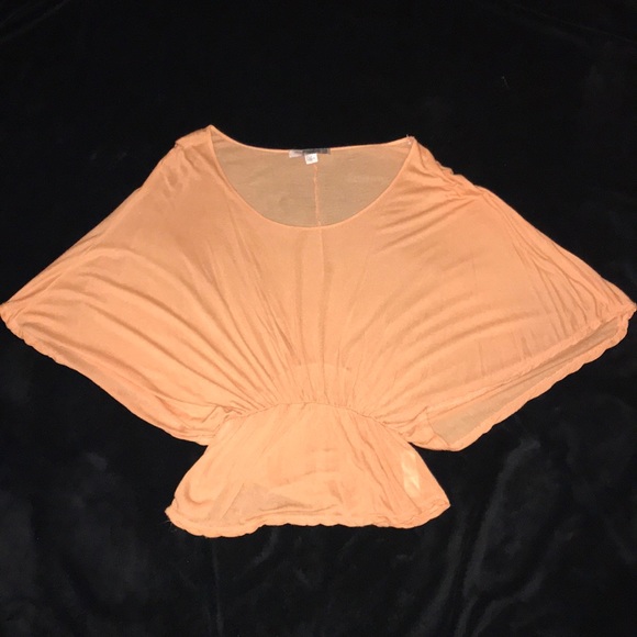 Forever 21 Tops - Love 21 peach batwing top sz M